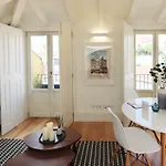 Hm - Flores Skylight