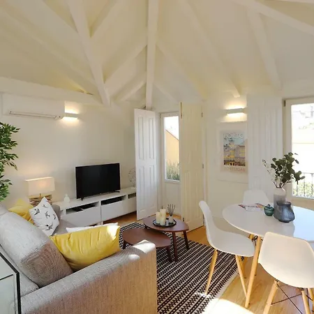 Hm - Flores Skylight פורטו