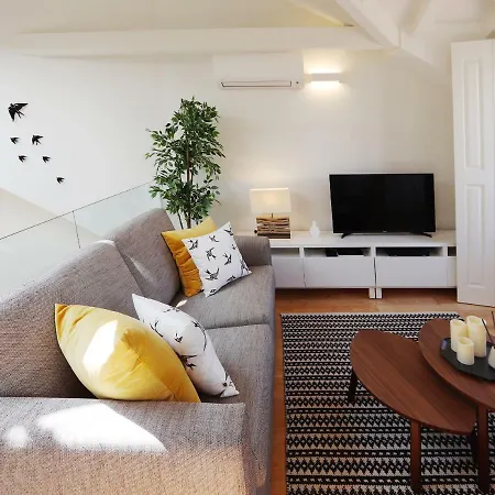 Apartment Hm - Flores Skylight *