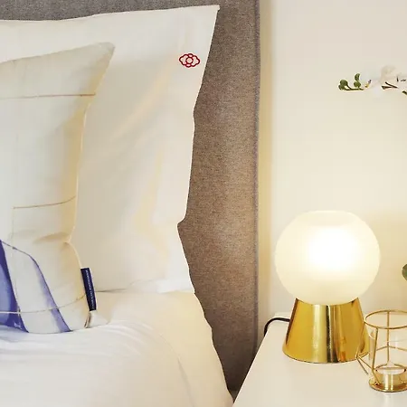 Hm - Flores Skylight פורטו