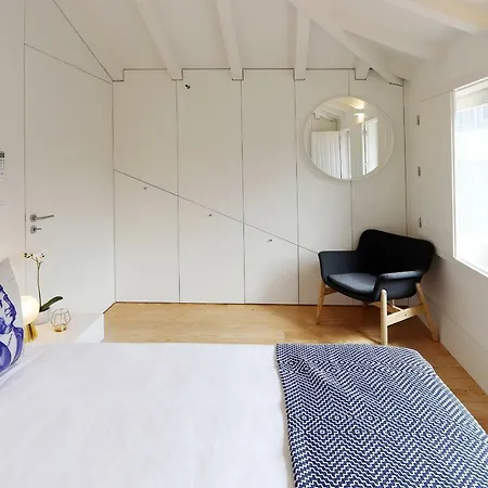 Hm - Flores Skylight Apartment