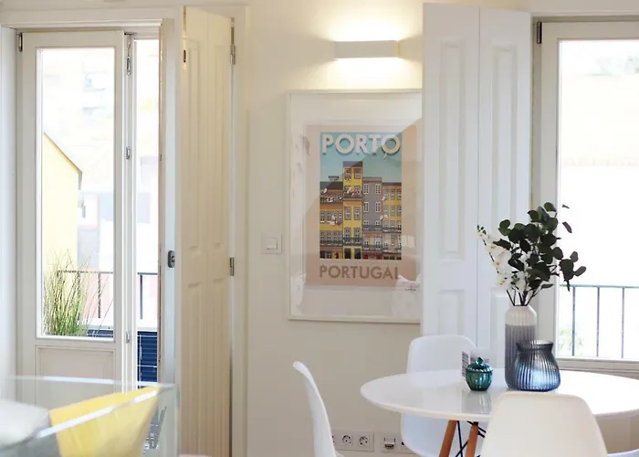 Hm - Flores Skylight شقة بورتو