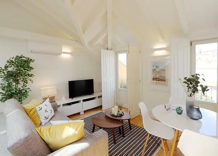 Hm - Flores Skylight شقة بورتو