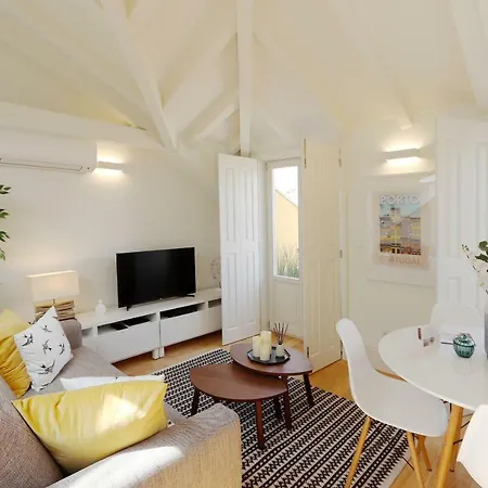 Hm - Flores Skylight Апартаменты Порту